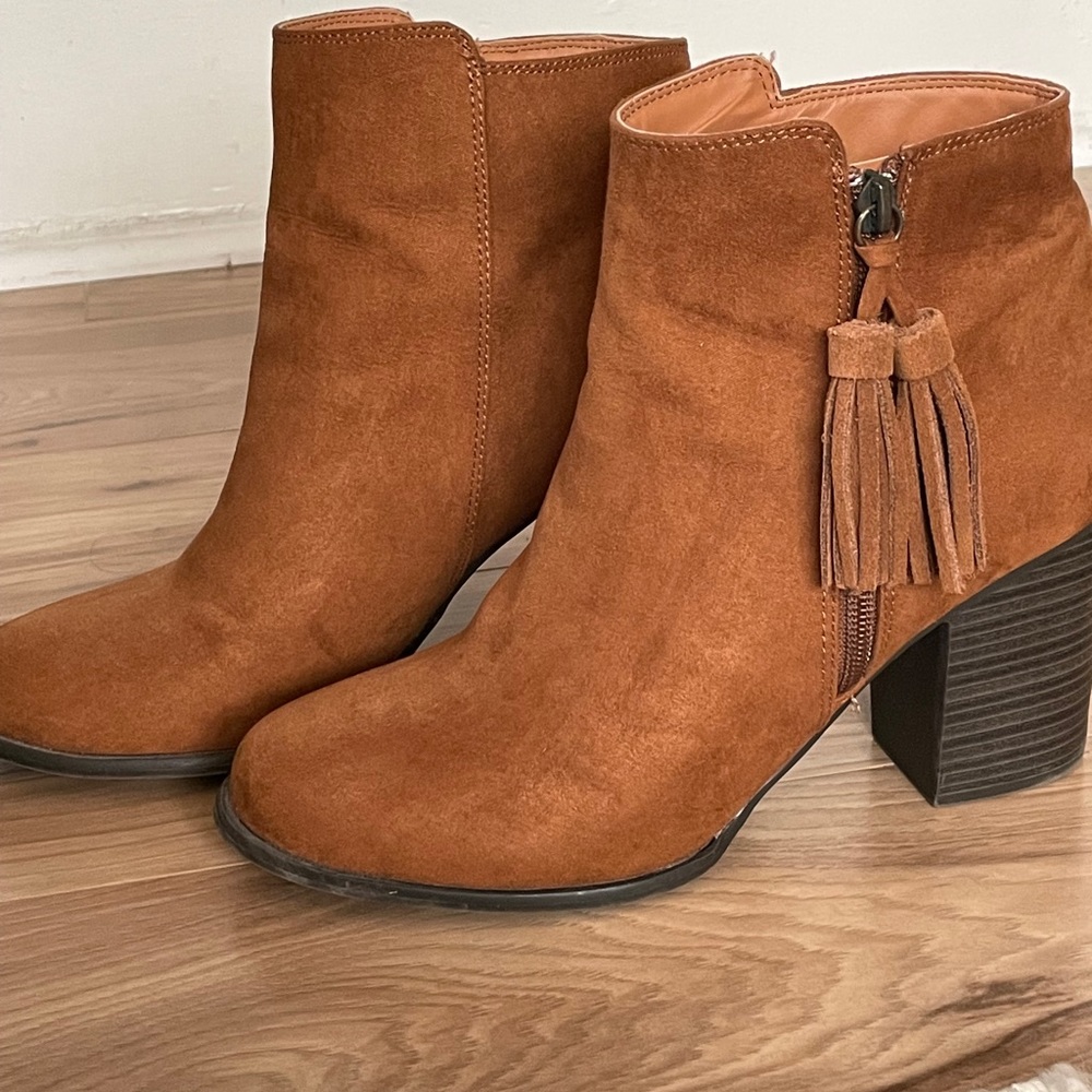 Heeled booties - Picture 4 of 7